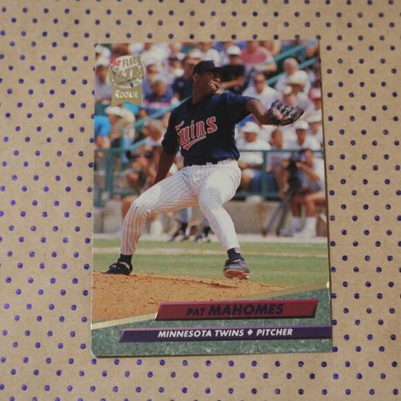 Pat Mahomes #398 Baseball Card - Picture 1 of 2